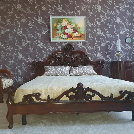 у шевальє. Appartamento *