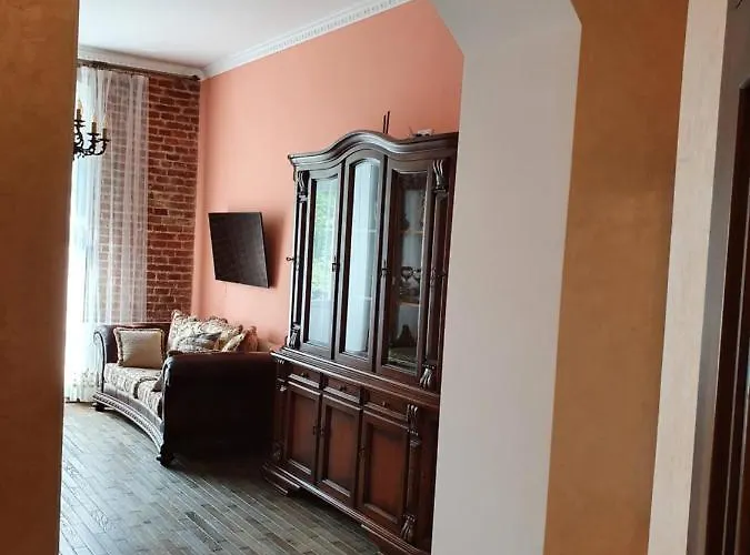 у шевальє. Lvov