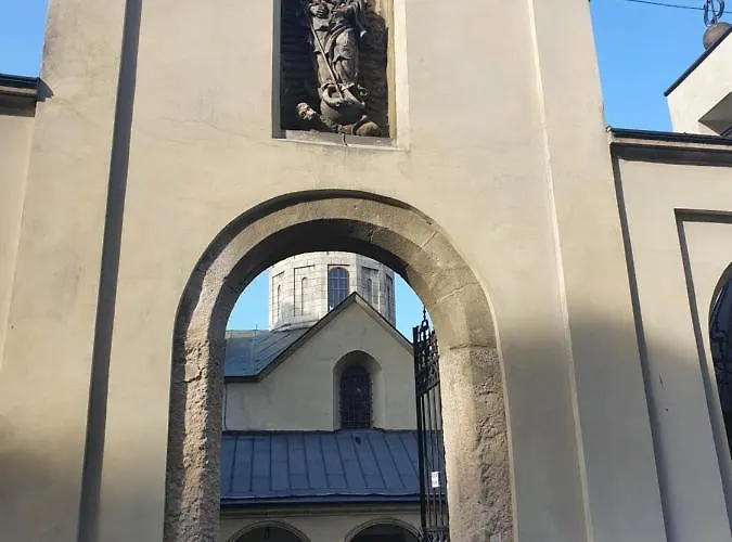 у шевальє. *