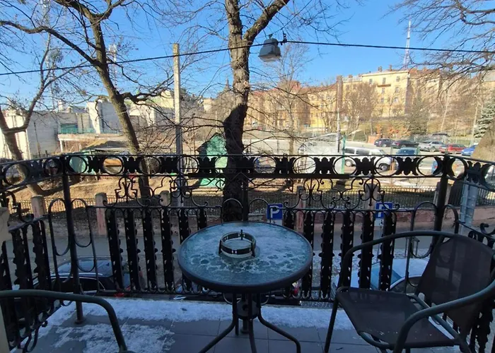 у шевальє. Apartmán