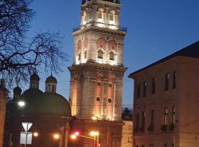 у шевальє. * Lvov