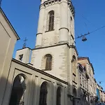 아파트 у шевальє. 리비프