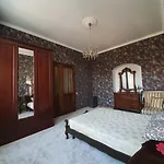 у шевальє. 利沃夫