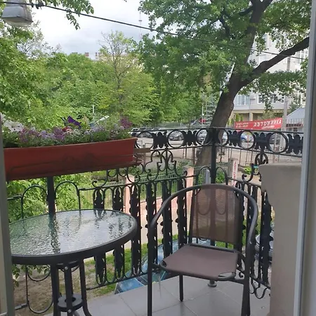 Apartment у шевальє. *