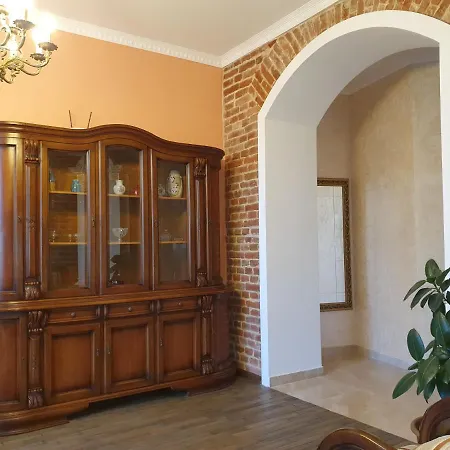 у шевальє. Lägenhet Lviv