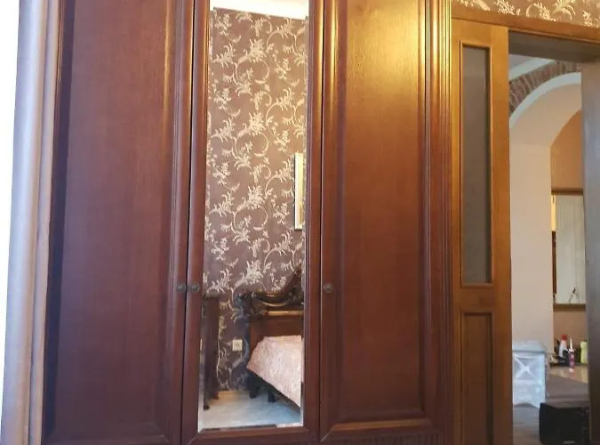 у шевальє. リヴィウ