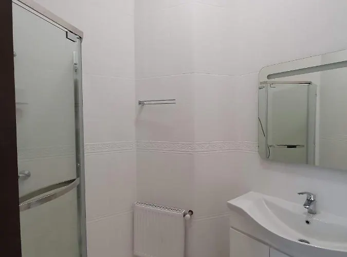 у шевальє. * Львов